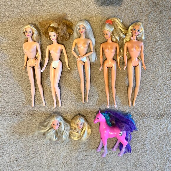 Barbie 5 Dolls, 2 Heads, Earrings, Necklace, Micro of America Horse - Picture 1 of 14
